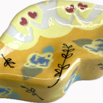 “LIPS” Wall Tile/Dish in yellow/lemon