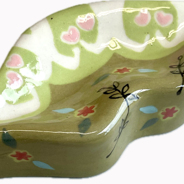 “LIPS” Wall Tile/Dish in Olive/green apple